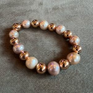 Bronzo Italia magnetic clasp rose gold plated bead/fresh water pearl bracelet